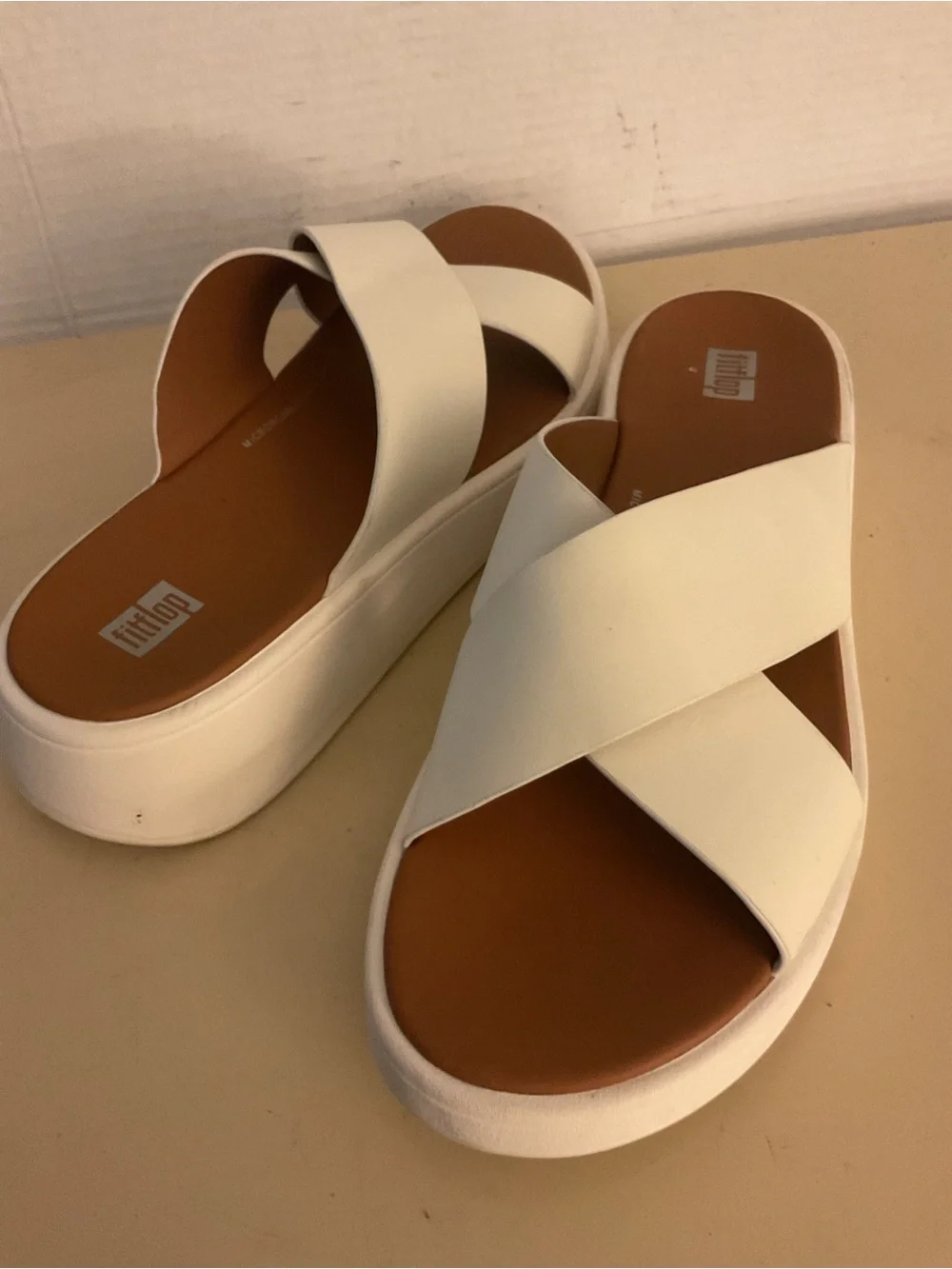 Fitflop women white leather platform wedge slide sandals US 10
